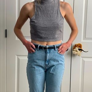 Cropped high neck gray tank